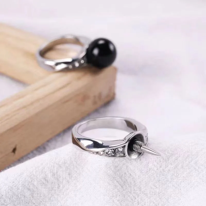 Titanium Steel Ring with Hidden Knife - Image 6
